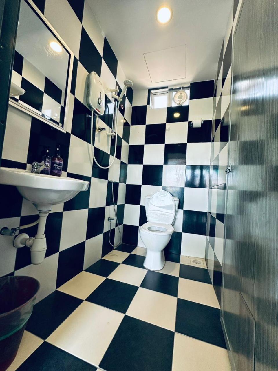 Cassakaseh Guest House パンタイ・サナング エクステリア 写真