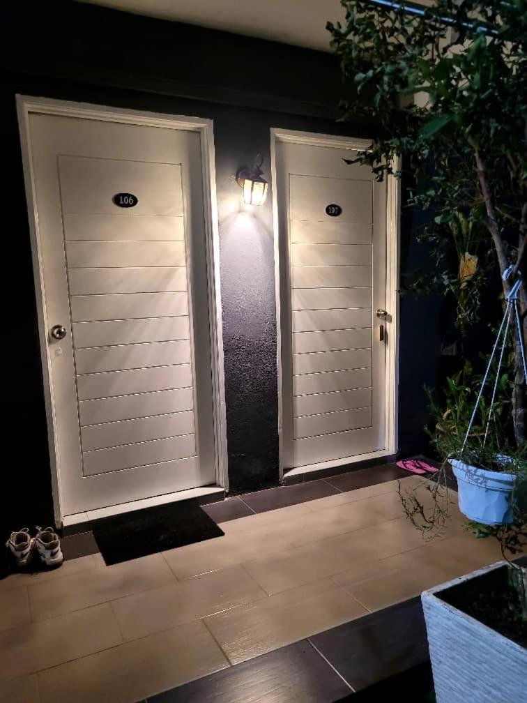Cassakaseh Guest House パンタイ・サナング エクステリア 写真